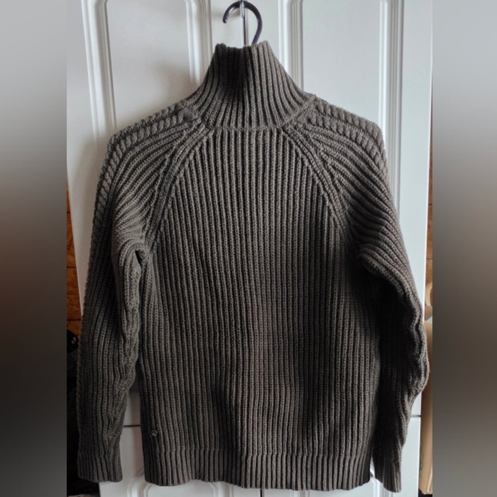💥 Lululemon Bring The Cozy Turtleneck - Picture 7 of 10